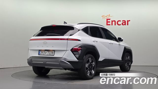 Hyundai Kona 2023 — photo 2