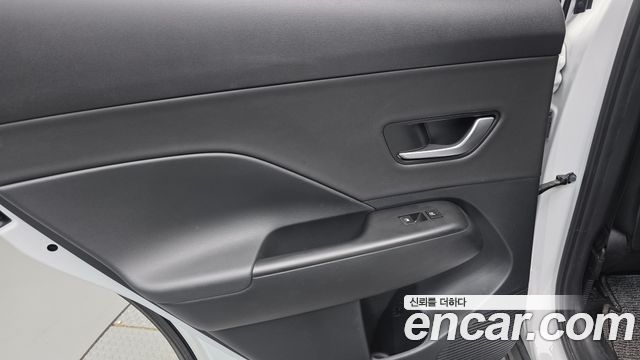 Hyundai Kona 2023 — photo 15