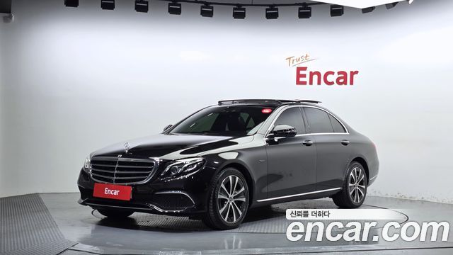 Mercedes-Benz E-Class 2019 — photo 1