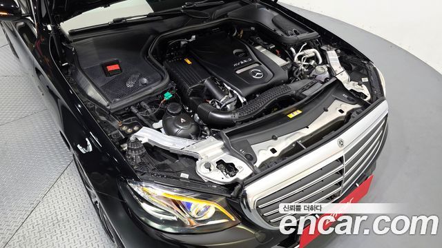 Mercedes-Benz E-Class 2019 — photo 6