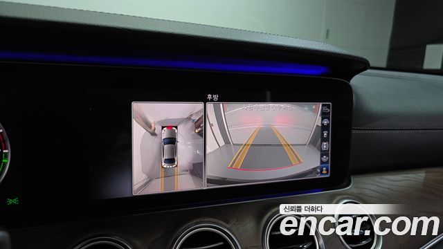 Mercedes-Benz E-Class 2019 — photo 21