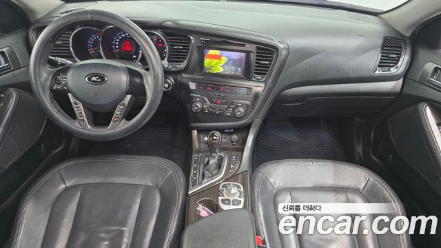 Kia K5 2011 — photo 7