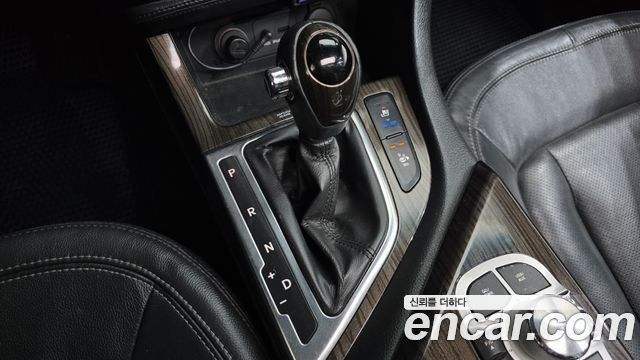 Kia K5 2011 — photo 9