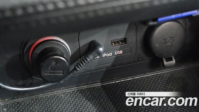 Kia K5 2011 — photo 13