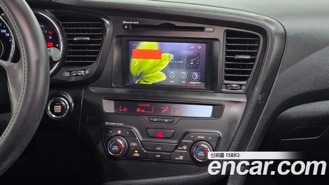 Kia K5 2011 — photo 14