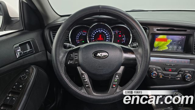 Kia K5 2011 — photo 15