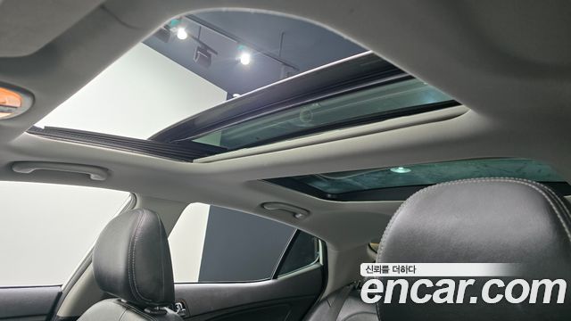 Kia K5 2011 — photo 19