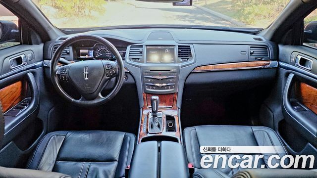 Lincoln MKS 2013 — photo 7