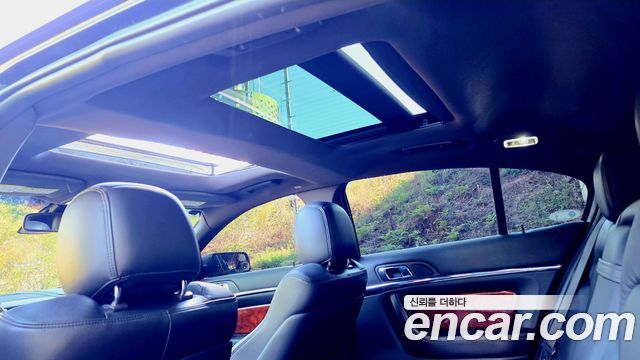 Lincoln MKS 2013 — photo 12