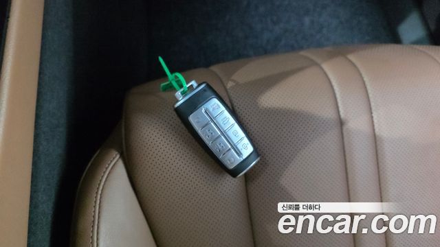 Genesis G80 2021 — photo 23