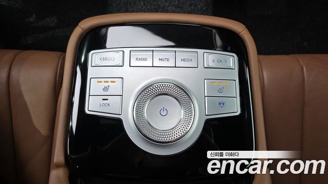 Genesis G80 2021 — photo 34