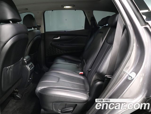 Hyundai Santafe 2022 — photo 12