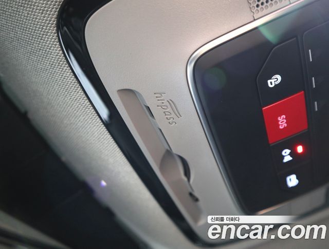 Hyundai Santafe 2022 — photo 13