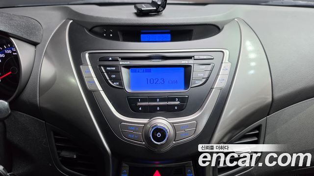 Hyundai AVANTE 2013 — photo 14