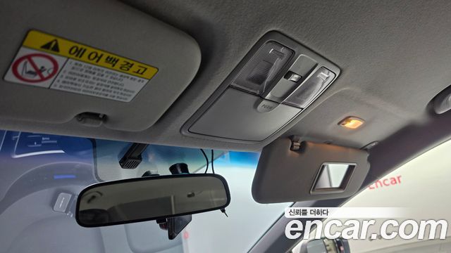 Hyundai AVANTE 2013 — photo 16