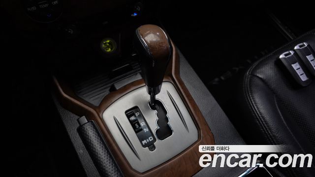 KG Mobility Rexton 2016 — photo 12
