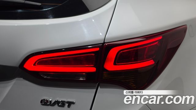 Hyundai Santafe 2016 — photo 9