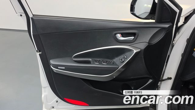Hyundai Santafe 2016 — photo 14