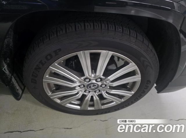 Lexus LX 2025 — photo 7