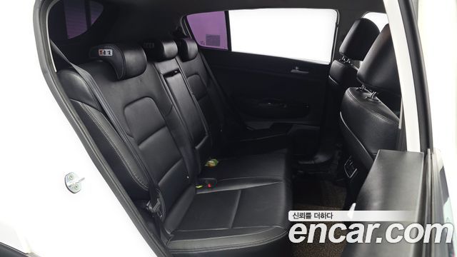 Kia Sportage 2017 — photo 12