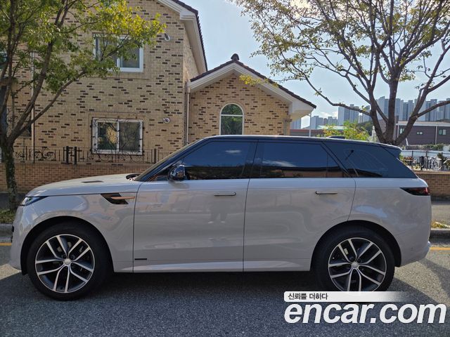 Land Rover Range Rover Sport 2024 — photo 2