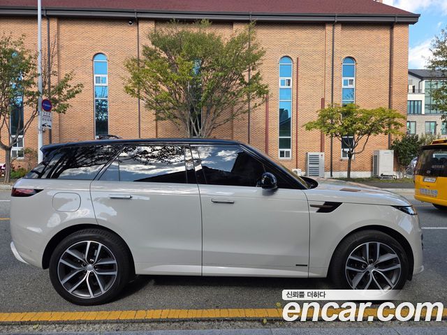 Land Rover Range Rover Sport 2024 — photo 3