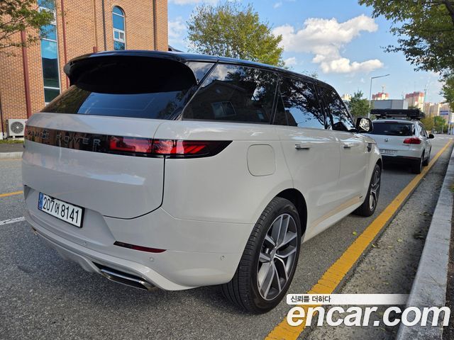 Land Rover Range Rover Sport 2024 — photo 7
