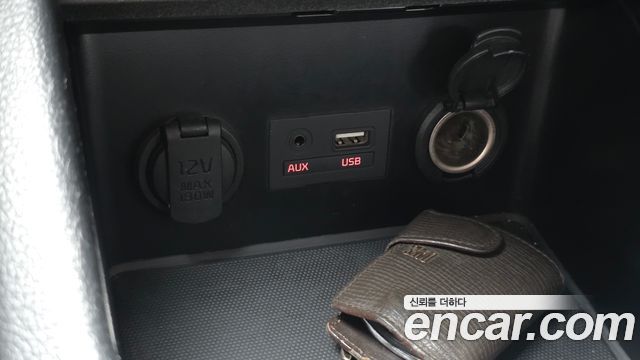 Kia K3 2015 — photo 24