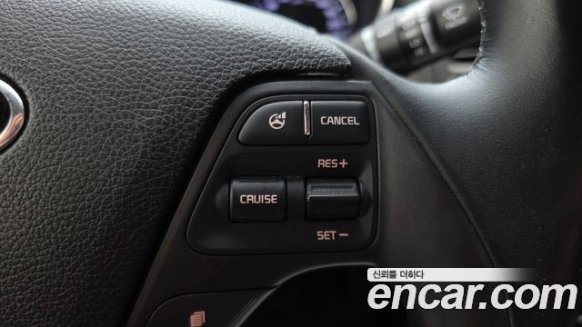 Kia K3 2015 — photo 30