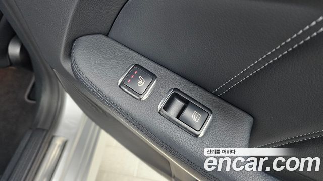 Mercedes-Benz E-Class 2016 — photo 18