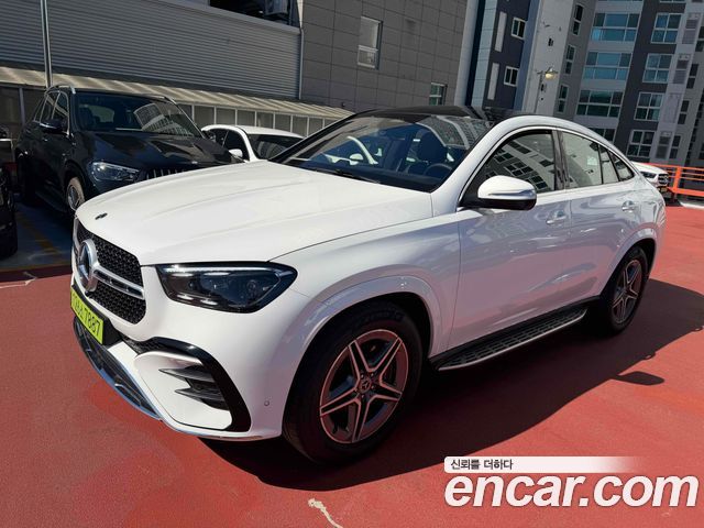 Mercedes-Benz GLE-Class 2026 — photo 1
