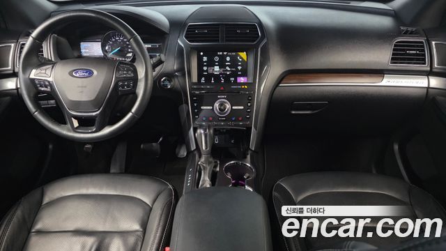 Ford Explorer 2018 — photo 7