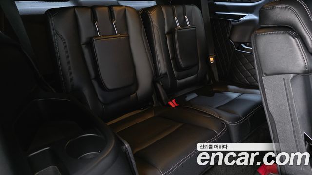 Ford Explorer 2018 — photo 11