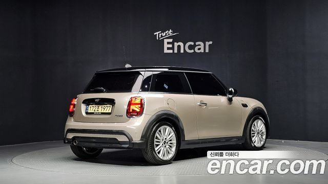 Mini Cooper 2022 — photo 2