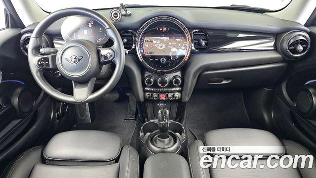Mini Cooper 2022 — photo 10