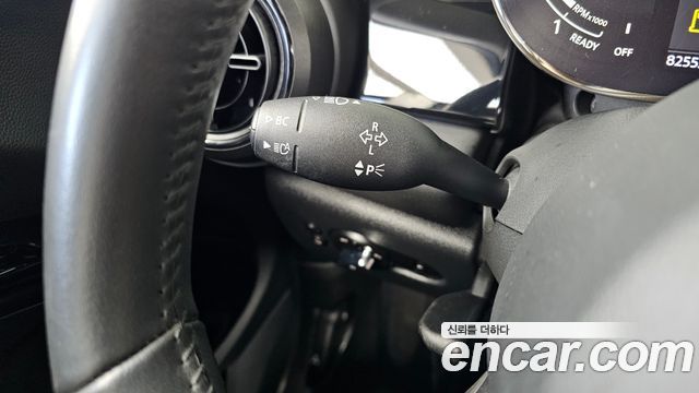 Mini Cooper 2022 — photo 31