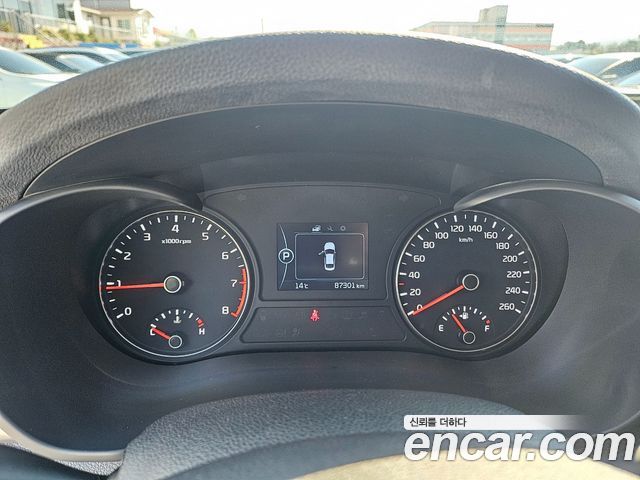 Kia K5 2018 — photo 9
