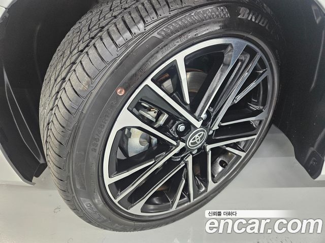 Toyota Camry 2025 — photo 18
