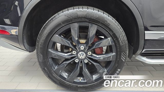 Volkswagen Touareg 2015 — photo 5