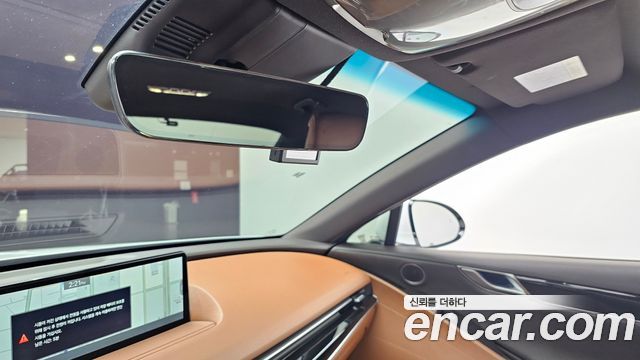 Genesis G80 2022 — photo 31