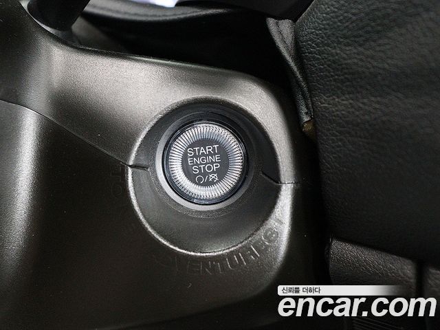 Jeep Renegade 2022 — photo 16