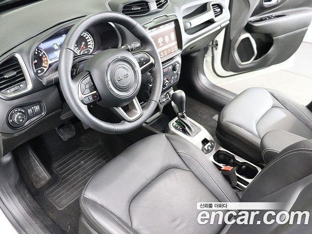 Jeep Renegade 2022 — photo 17