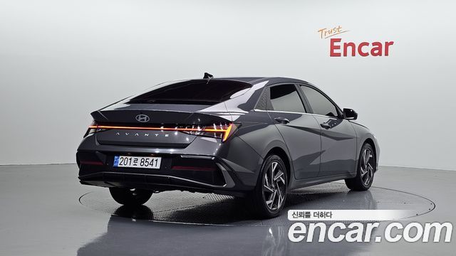 Hyundai AVANTE 2025 — photo 2