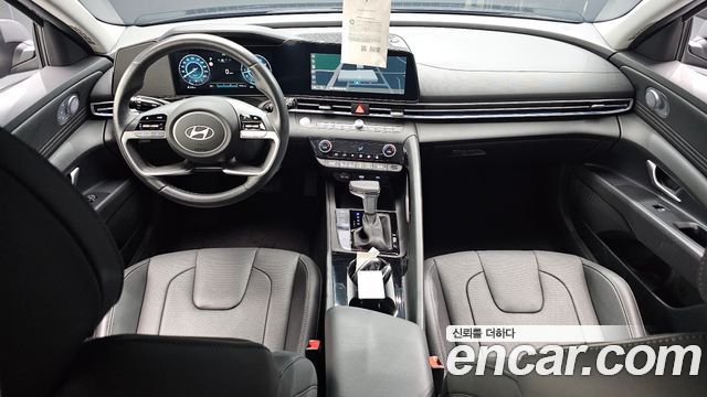 Hyundai AVANTE 2025 — photo 10