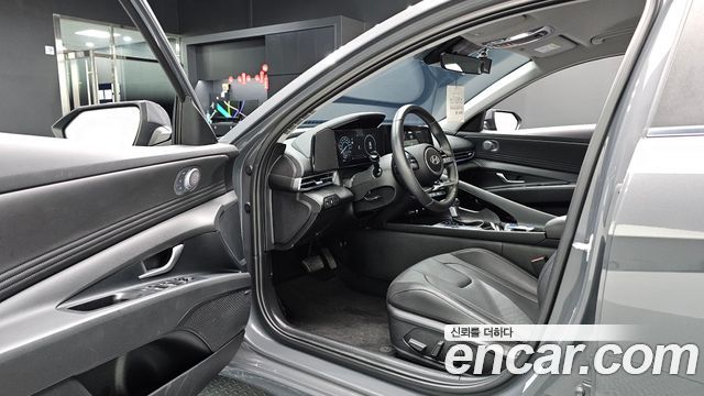 Hyundai AVANTE 2025 — photo 13