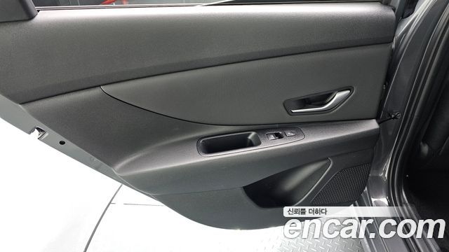 Hyundai AVANTE 2025 — photo 15