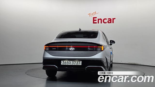Hyundai Sonata 2025 — photo 4