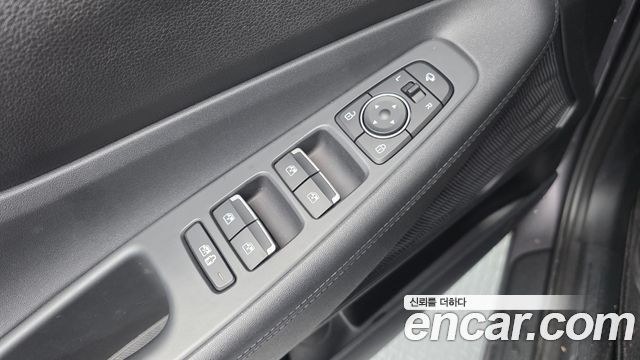 Hyundai Santafe 2021 — photo 30