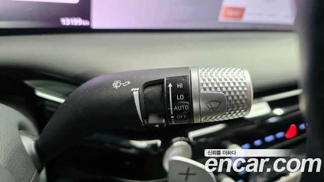 Genesis G80 2025 — photo 28