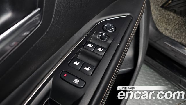 Peugeot 5008 2018 — photo 28